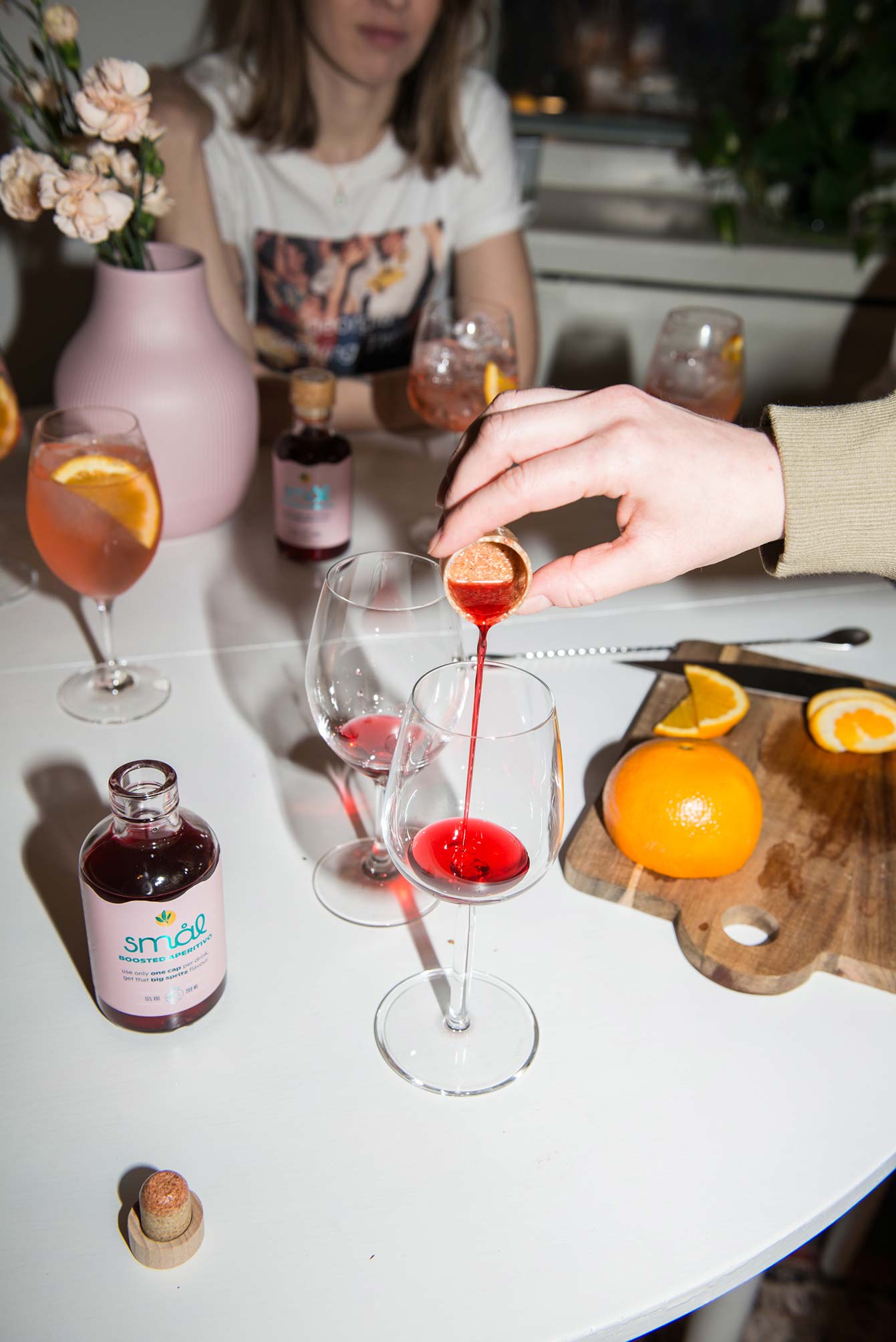 A unique T-top bottle closure made of Sulapac material helps Kåska’s customers perfect their low alcohol cocktails